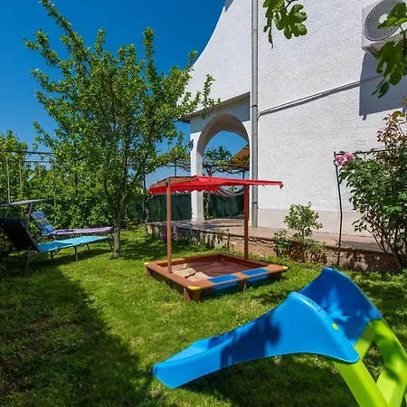 Sabina 2, Lägenhet *