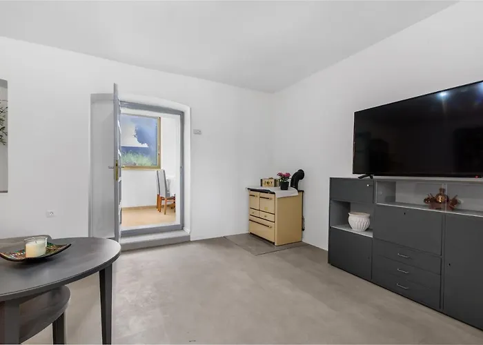 Apartment Sabina 2, *