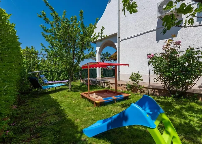 Sabina 2, Apartment *