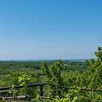 Sabina 2, Διαμέρισμα Πόρετς