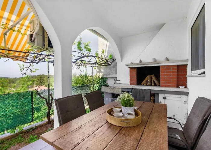 Sabina 2, Πόρετς